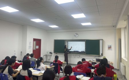 Төгсөх курсийн 216 оюутан дадлагажигч БАГШААР  ЦАЛИНТАЙ ажиллаж байна