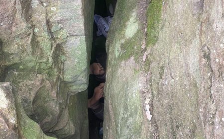 Хаданд хавчуулагдсан эмэгтэйг долоон цагийн дараа аврагчид  эрүүл саруул гаргаж авчээ