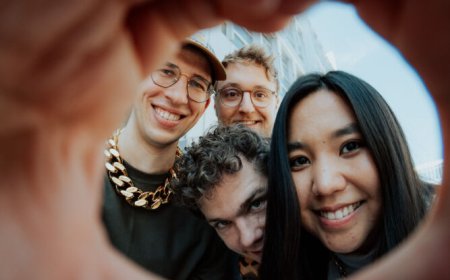 Улсын Филармонийн тайзнаа: Дэлхийн жазз хөгжимчдийг бишрүүлсэн Э.Шүтээний ахалсан хамтлаг Монголд анх удаа тоглоно