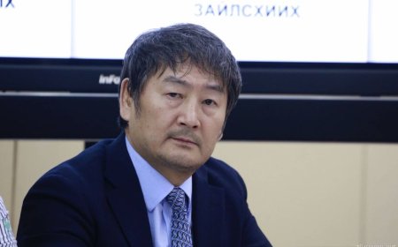 Хилээр гарах хоригтой ХӨСҮТ-ийн дарга асан Д.Нямхүүгийн шүүх хурал хойшилжээ