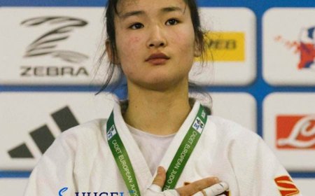 Гавьяат М.Уранцэцэг, Б.Баасанхүү нарын олимпын дэвжээнээс медаль хүртсэн  жинд  ШИНЭ АВАРГА ТӨРЛӨӨ