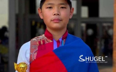 Э.Аялгуу  Дэлхийн цээж тооллын таван удаагийн аварга боллоо