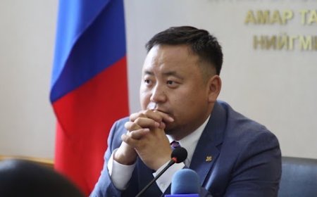 Групп чатаас угаартаж нас барсан гэр бүлийн талаарх мэдээллийг задалж, олон нийтэд дэлгэсэн Б-г дөрвөн хүний хамт шалгаж байна