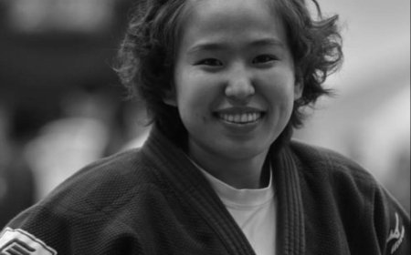 72 кг-ын жинд У.Анужин алтан медаль 72 кг-ын жинд Б.Номуунзаяа мөнгөн медаль хүртлээ