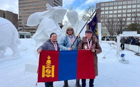 Монголчууд Японы ''Цасны баяр''-ын цасан сийлбэрийн тэмцээнд оролцож, хошой аварга боллоо