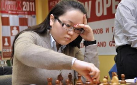 Б.Мөнгөнтуул  Энэтхэгийн Конеру Хумпитэй тоглож, тэнцлээ