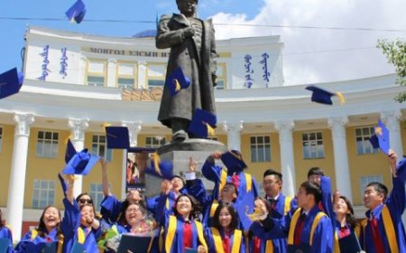 МУИС сар шинийн ажлын өдрүүдэд  цахимаар хичээллэнэ