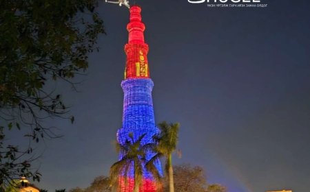 “Кутуб Минар” цамхагт Монголын төрийн далбааг анх удаагаа гэрэлтүүлжээ