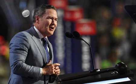 ЗГ-ын  нууц чатад сэтгүүлчийг нэвтрүүлсний дуулианы хариуцлагыг М.Уолц өөртөө хүлээж байгаагаа  хүлээлээ