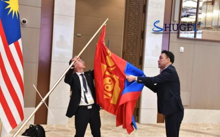 Алдаатай төрийн далбаа байрлуулсаныг засжээ