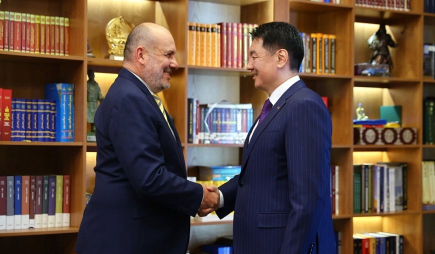 Нөмрөгийн дархан цаазат газарт тахь нутагшуулна