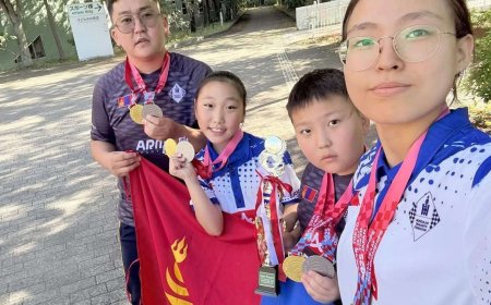 Монгол улсын шигшээ баг алт, мөнгөн медаль хүртэж түүхэн амжилт гаргалаа