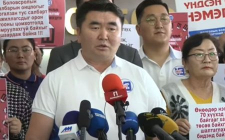 Багш нарын цалинг 3.5 сая төгрөг болгох хөдөлгөөнийг орон даяар эхлүүлж, энэ сарын 24-нөөс жагсаал хийхээ мэдэгдлээ