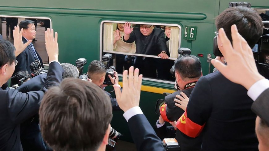 Тусгай галт тэрэгээрээ Ким Жөн Ун Хятадын хилээр нэвтэрлээ