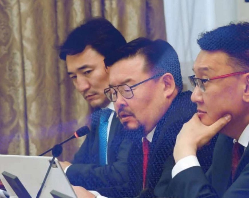 Өнөөдөр: Төрийн байгуулалтын байнгын хороо Ерөнхий сайдыг огцруулах, эсэх асуудлыг үргэлжлүүлэн хэлэлцэнэ