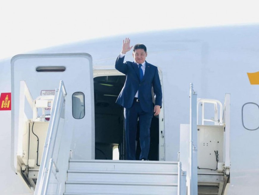 Монгол Улсын Ерөнхийлөгч У.Хүрэлсүх Бүгд Найрамдах Энэтхэг улсад хийж буй төрийн айлчлал эхэллээ