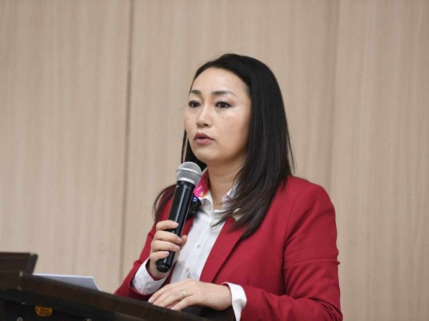 Х.Булгантуяагийн  ҮХЦ-ийн гишүүн О.Мөнхсайханаас татгалзах хүсэлтийг ҮХЦ-ээс хүлээн авсангүй