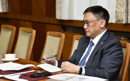 Ж.Чинбүрэн: Эрүүл мэндийн салбарын ажилчдын цалинг 2027 онд 3.5 саяд хүргэнэ